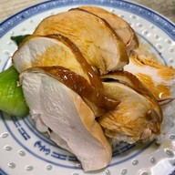 เมนูของร้าน Apollo duck อพอลโล่ดั๊ก 👍 🍤🦆ข้าวหน้าเป็ด บะหมี่เกี๊ยวกุ้ง ข้าวหน้าไก่ หมูกรอบอร่อย ชานมฮ่องกง เป็ดย่างฮ่องกง หมูแดง roast duck bbq pork wonton mee หมูกรอบฮ่องกง เป็ดย่างโฟว์ซีซั่น บะหมี่เกี๊ยว สาทร