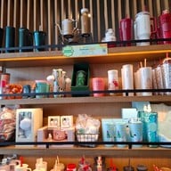 Starbucks ตลาดเซฟวัน