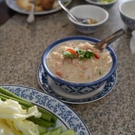 ห้องอาหารเทียบทอง