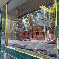 Apollo duck อพอลโล่ดั๊ก 👍 🍤🦆ข้าวหน้าเป็ด บะหมี่เกี๊ยวกุ้ง ข้าวหน้าไก่ หมูกรอบอร่อย ชานมฮ่องกง เป็ดย่างฮ่องกง หมูแดง roast duck bbq pork wonton mee หมูกรอบฮ่องกง เป็ดย่างโฟว์ซีซั่น บะหมี่เกี๊ยว สาทร