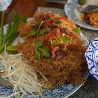 ห้องอาหารเทียบทอง