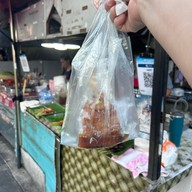 ไก่ปิ้งหมูกัญญา (ตึก SM Tower)