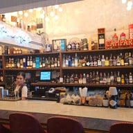 Charm Eatery and Bar สาธร