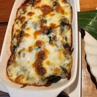 Charm Eatery and Bar สาธร