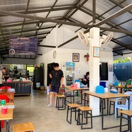 ก๋วยเตี๋ยวเรือเจ๊นา