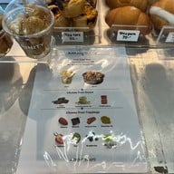 TRINITY BAKEHOUSE ถนนหน้าเมือง