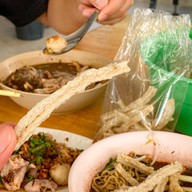 เมนูของร้าน ก๋วยเตี๋ยวเรือเจ๊นา