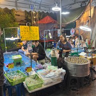 อ่อนนุช พลาซ่า คอมมูนิตี้มอลล์