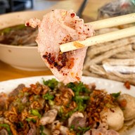 ก๋วยเตี๋ยวเรือเจ๊นา