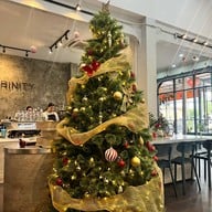 TRINITY BAKEHOUSE ถนนหน้าเมือง