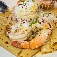 HALFWAY Brunch & Bar งามดูพลี