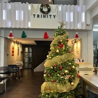 TRINITY BAKEHOUSE ถนนหน้าเมือง