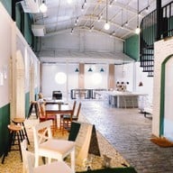 Onethird Bakehouse ลาซาล