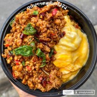 ตามสั่ง ไข่ข้น กะเพราไข่ข้น-ครัวเจ๊อินดี้ INDYLUNCH. Nawamin 111