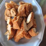 เมนูของร้าน เจ๊นีย์ของทอดลับแล