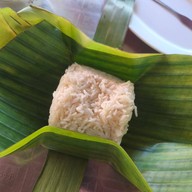 เมนูของร้าน เจ๊นีย์ของทอดลับแล