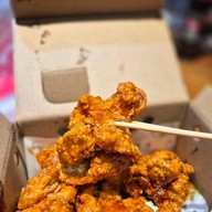 GUGU Chicken สีลม เอจ