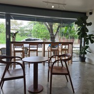 Atmosphere of Lost'n Found Coffee PhutthaMonthon Sai2