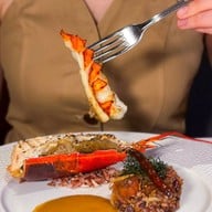 Royal Osha ร่วมฤดี