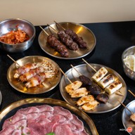 Thong Grill Hide & Shabu Thonglor Soi 9 -