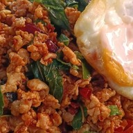 ตั๊กม้อผัดกระเพรา หิวๆต้องสั่ง