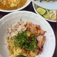 บะหมี่ชากังราว สาขาต้นโพธิ์