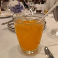 โรงแรมฮอลิเดย์ อินน์ กรุงเทพ สีลม