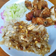 เมนูของร้าน ลุงเลื่อน ต้นตำหรับก๋วยเตี๋ยวไก่โบราณ ห้วยขวาง ต้นตำหรับ