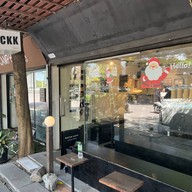 NATEE Cafe & Restaurant