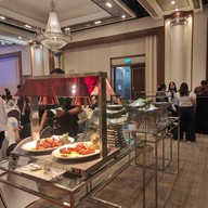 โรงแรมฮอลิเดย์ อินน์ กรุงเทพ สีลม