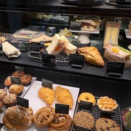 Starbucks Shell Bangna Trad km 6.5