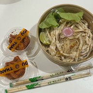 เมนูของร้าน หมี่ไก่ฉีก หมี่คลุกซอสโบราณ สาขา1 by oilzii