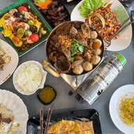 ฟาตินชิ้นสะดุ้ง ฮาลาล ซีคอนศรีนครินทร์ ชั้น2 ฝั่งLotus (หน้าFitness first)