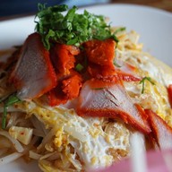 เมนูของร้าน ผัดไทห่อไข่หน้าโรงพัก(เจ้าเก่า)