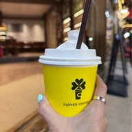 CLOVES COFFEE  Dukezong Ancient Town