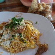เมนูของร้าน ผัดไทห่อไข่หน้าโรงพัก(เจ้าเก่า)