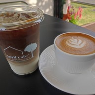 April cafe’