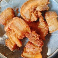 อั๊ยยะหมูทอด639 ทอดใหม่สดร้อนทุกเมนู อร่อยสะเด็ดน้ำมัน"