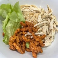 เมนูของร้าน หมี่ไก่ฉีก หมี่คลุกซอสโบราณ สาขา1 by oilzii