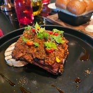 The District Grill Room and Bar สุขุมวิท ซ.57