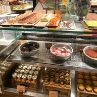 Goji Kitchen + Bar Bangkok Marriott Marquis Queen’s Park