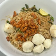 เมนูของร้าน หมี่ไก่ฉีก หมี่คลุกซอสโบราณ สาขา1 by oilzii