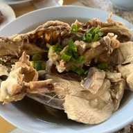 แดนข้าวมันไก่ สาขาสันทรายสายเก่าเยื้องปั๊มPT