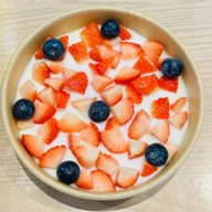 Fruit Addicts ผลไม้สดปอกพร้อมทาน เชียงใหม่ สาขา วันนิมมาน