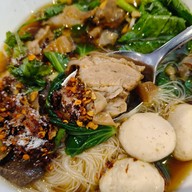 เย็นตาโฟ เจ้น้อย เยาวราช