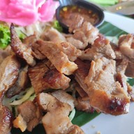 ครัวสุรภา จิ้มจุ่ม