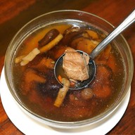 ร้านเทียบเหลา กระเพาะปลาน้ำแดง สาขา1