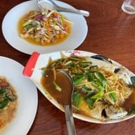 ครัวปลาทู (ทิดอ้วน) บางแสน
