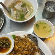 ก๋วยจั๊บเอกไพลิน ศรีนครินทร์