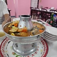 ร้านแดงอาหารทะเล (ร้านต้นตำรับตัวจริงกว่า40ปี)